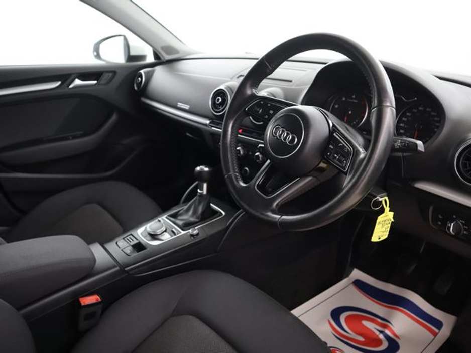 2018 Audi A3 - image 9