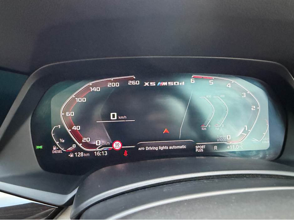 2019 BMW X5 - image 22