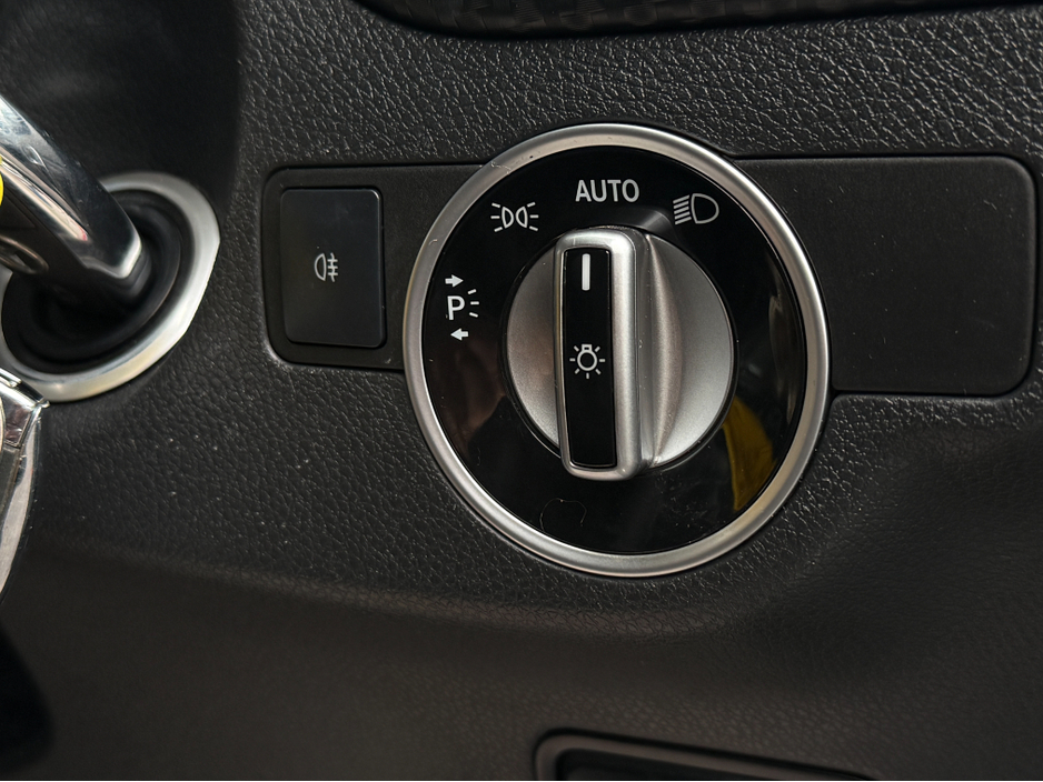 2013 Mercedes-Benz A Class - image 14