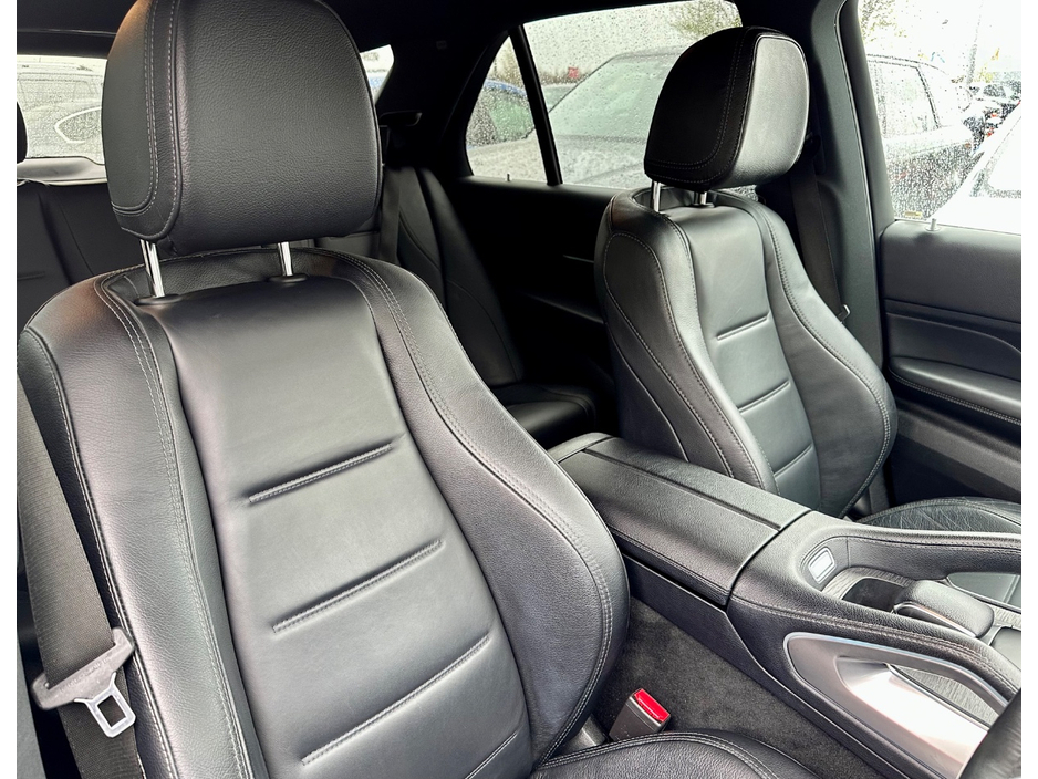 2022 Mercedes-Benz GLE Class - image 7