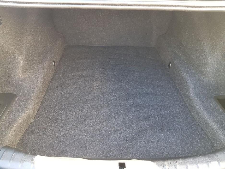 2023 BMW 5 Series - image 11