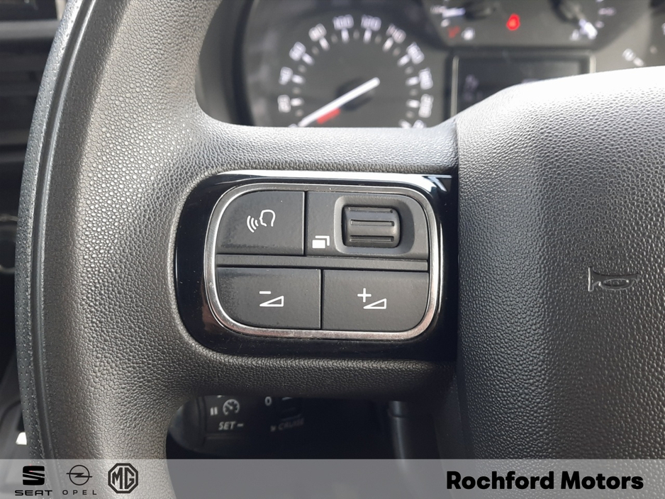 2021 Toyota Proace - image 17