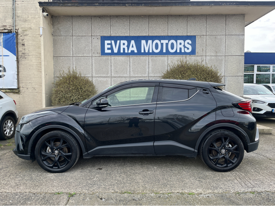 2021 Toyota C-HR - image 6