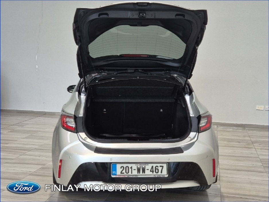 2020 Toyota Corolla - image 20