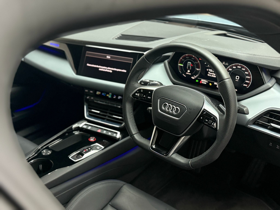 2024 Audi e-tron GT quattro - image 10