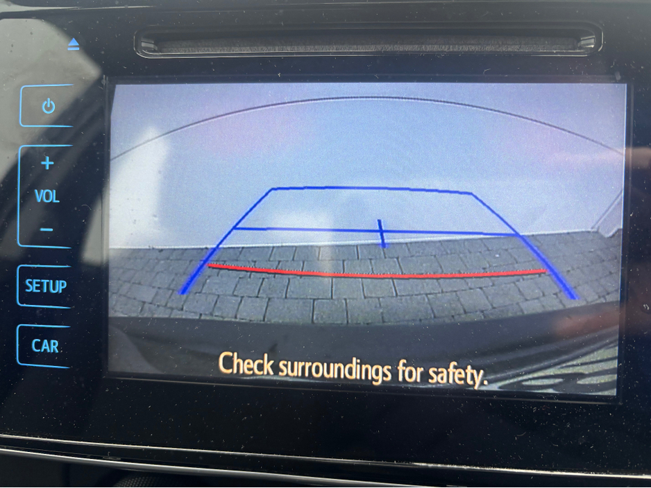 2018 Toyota Corolla - image 4