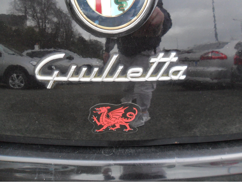 2010 Alfa Romeo Giulietta - image 15