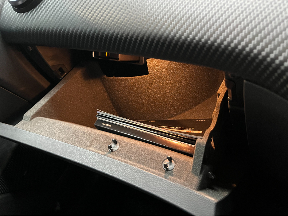 2016 Mercedes-Benz A Class 2016 MERCEDES-BENZ A180 SPORT RADAR SAFETY PACKAGE 1.6 AUTOMATIC / CRUISE CONTROL / REVERSE CAMERA / ELECTRIC MEMORY & HEATED SEATS / PADDLE SHIFTERS AND MORE