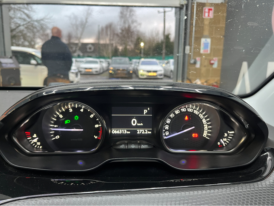 2018 Peugeot 2008 - image 21