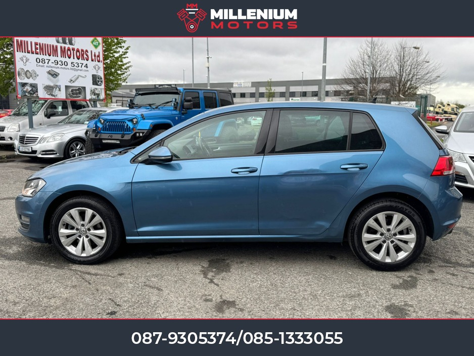 2017 Volkswagen Golf - image 5