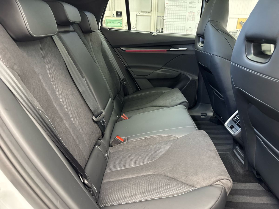 2026 Skoda Enyaq - image 10