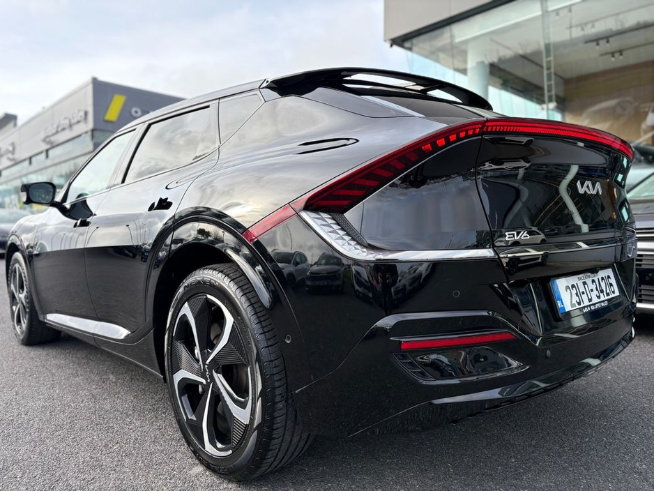 2023 Kia EV6 - image 7