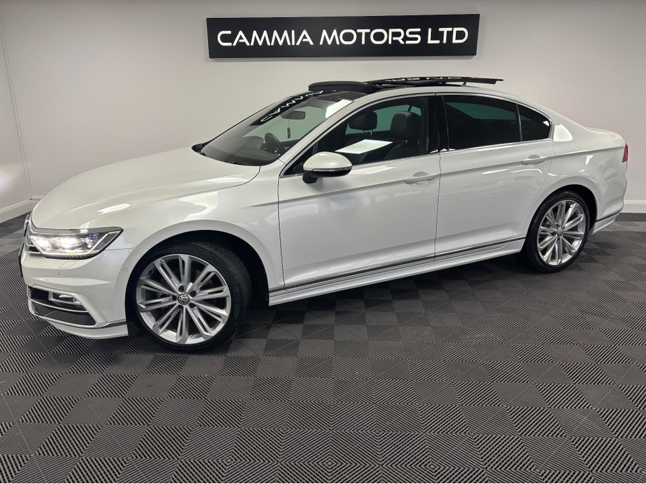 2018 Volkswagen Passat VOLKSWAGEN PASSAT 2.0 TSI DSG*PANORAMIC TILT AND SLIDE SUNROOF*PRO NAV MEDIA SYSTEM, APPLE CAR PLAY*HEATED MASSAGE ELECTRIC ADJUSTABLE SEATS*KEYLESS ENTRY*BLIND SPOT ASSIST*DCC ACC*PARK ASSIST*E BOOT €23,950