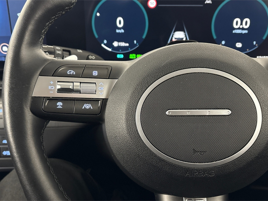 2024 Hyundai Kona ELEGANCE 48KWH**DIGITAL DASH**TOUCH SCREEN MEDIA**APPLE CAR PLAY**DUAL CLIMATE**MULTIFUNCTIONAL STEERING WHEEL**CRUISE CONTROL**HEATED SEATS**HEATED STEERING WHEEL**REVERSE CAMERA**PARKING SENSORS** €31,995