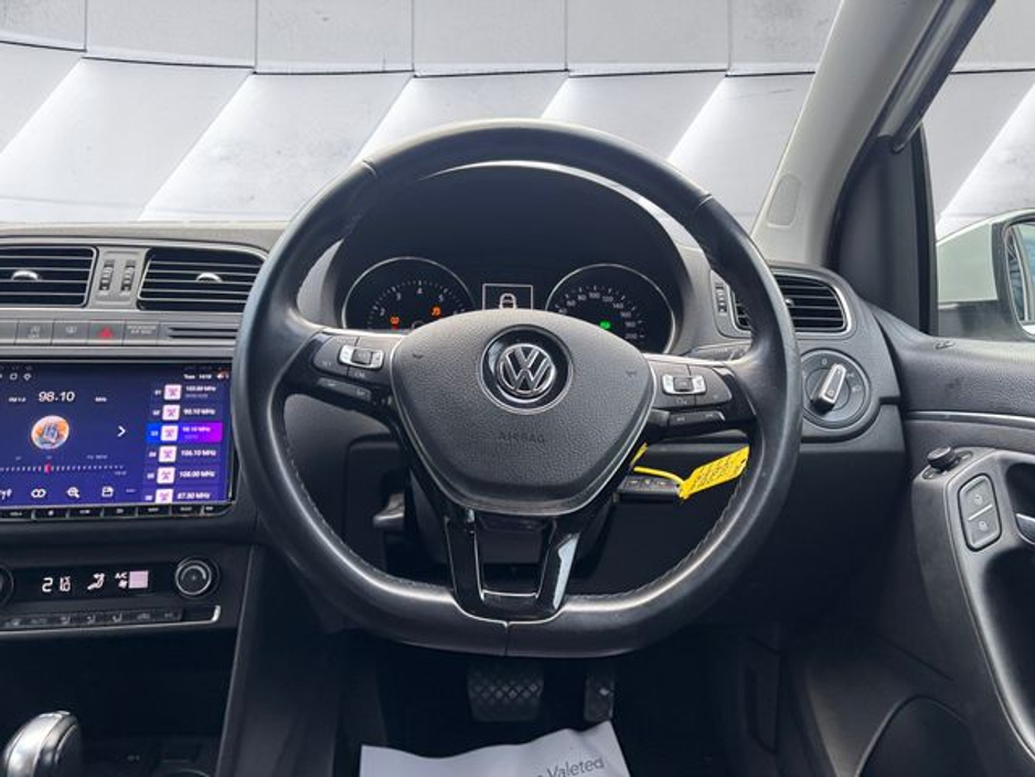 2015 Volkswagen Polo 1.2 TSI AUTO €9,850