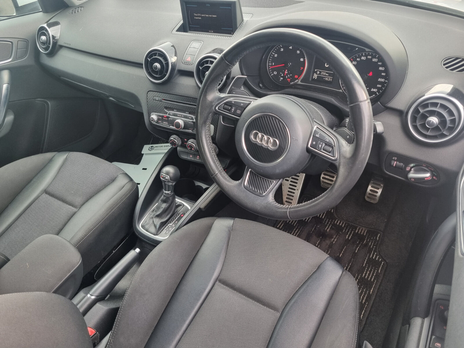 2014 Audi A1 - image 5