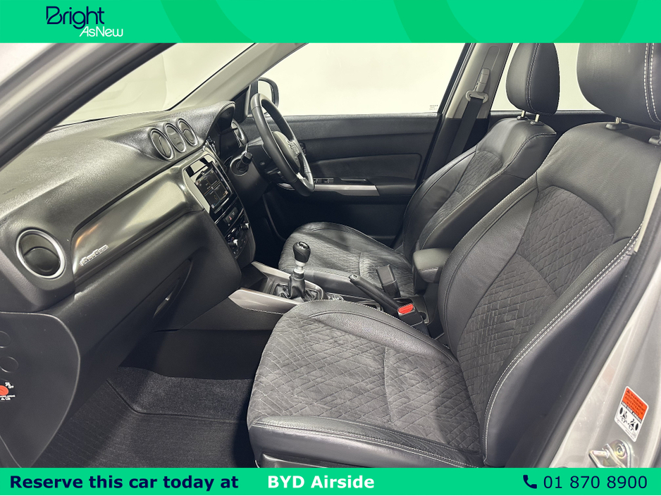 2023 Suzuki Vitara - image 19