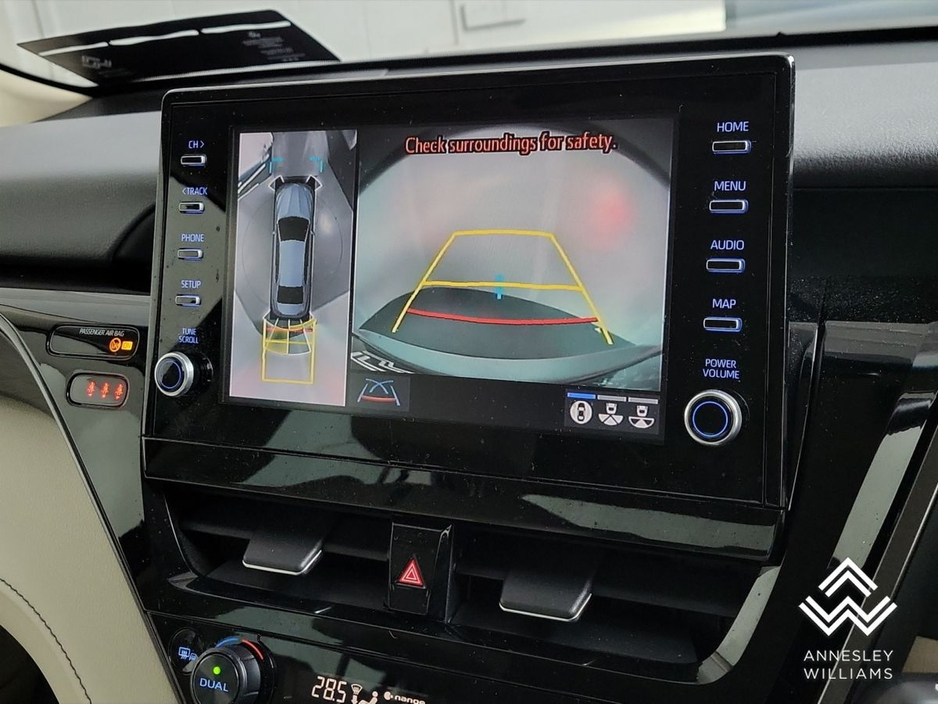 2023 Toyota Camry - image 17