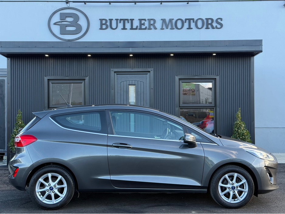 2018 Ford Fiesta - image 6