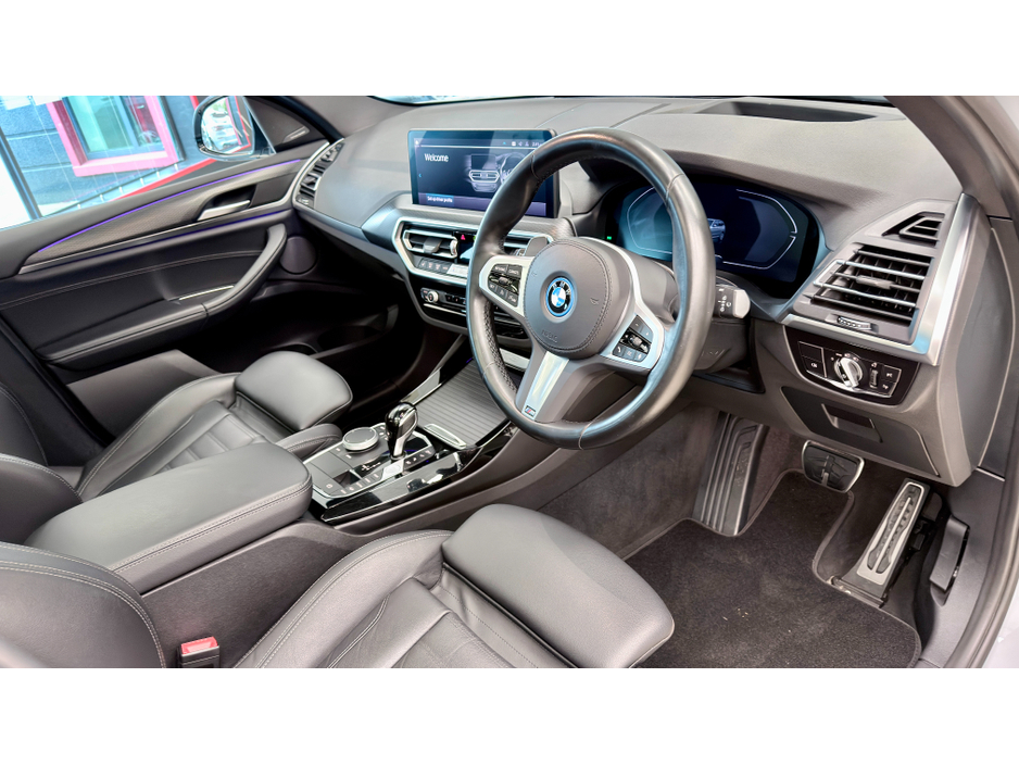 2023 BMW X3 - image 26