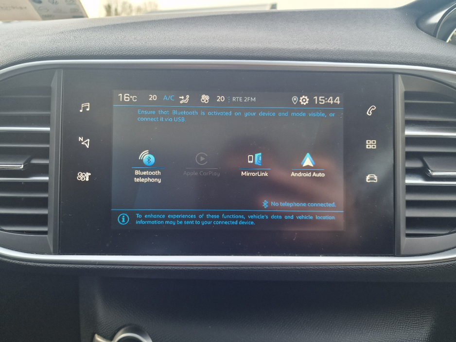 2019 Peugeot 308 - image 13