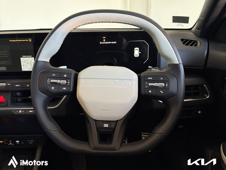 2026 Kia K4 - image 16