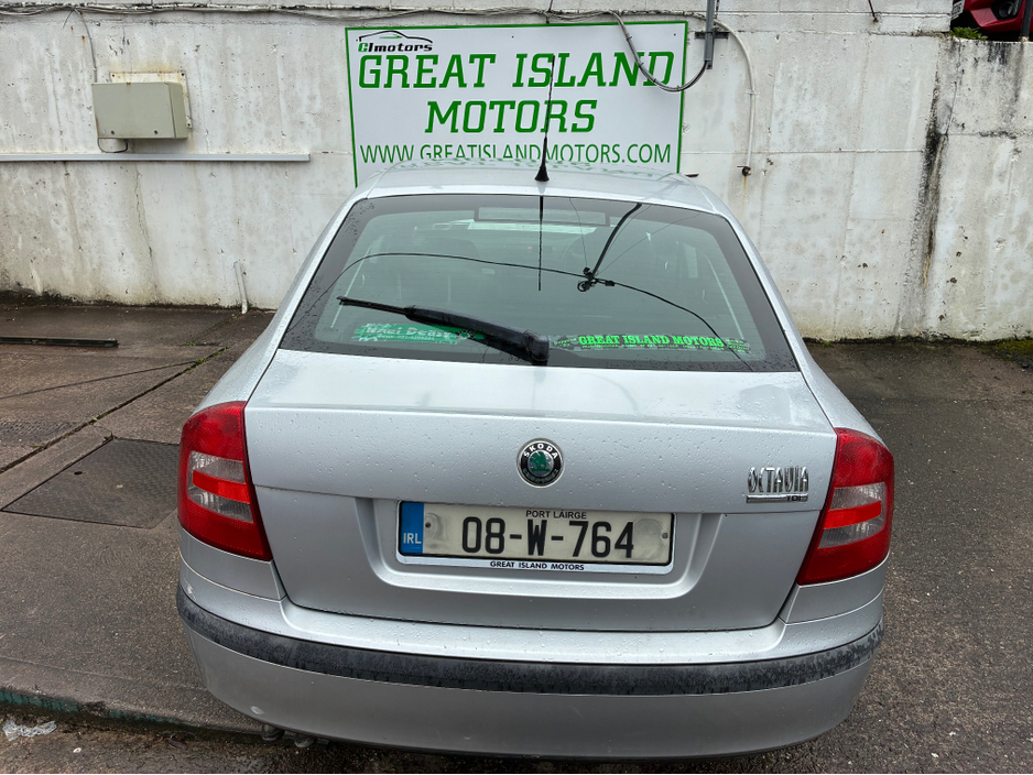 2008 Skoda Octavia - image 5