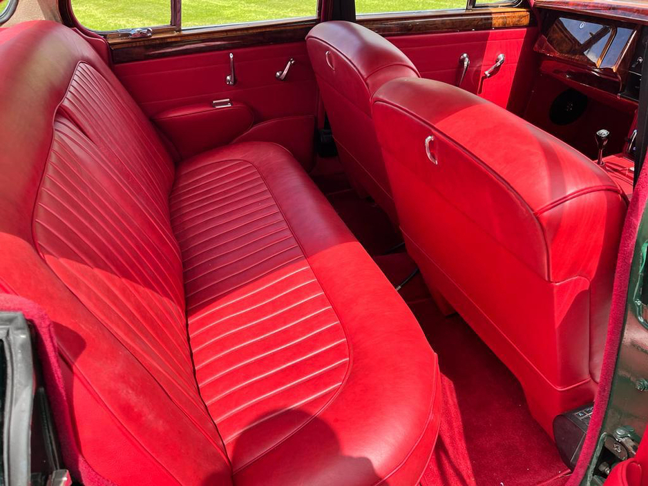 1962 Jaguar Mark II 2.4 with 3.8 engine €22,500