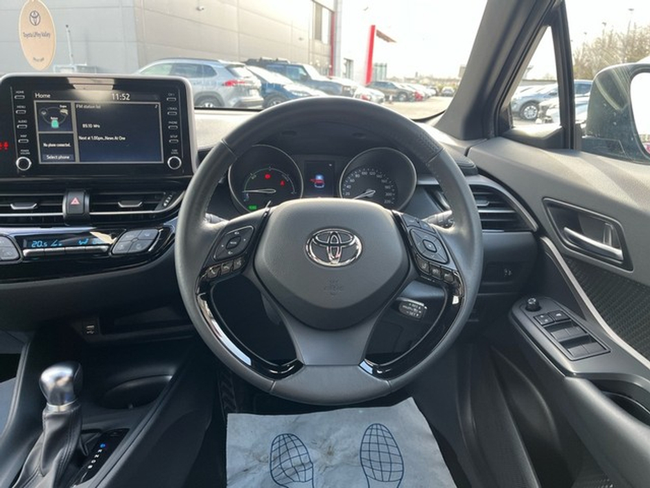 2023 Toyota C-HR - image 9