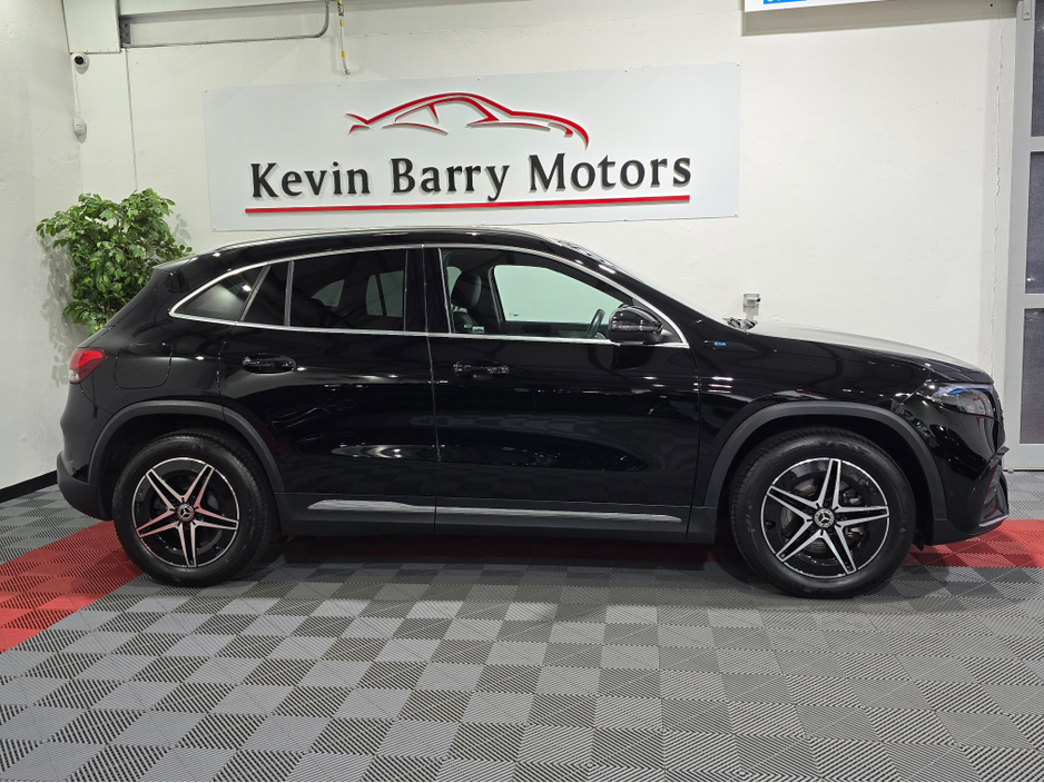 2022 Mercedes-Benz EQA - image 5