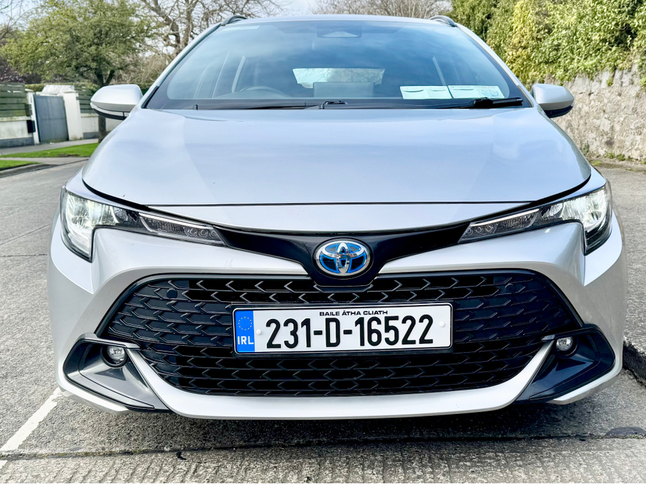 2023 Toyota Corolla - image 10