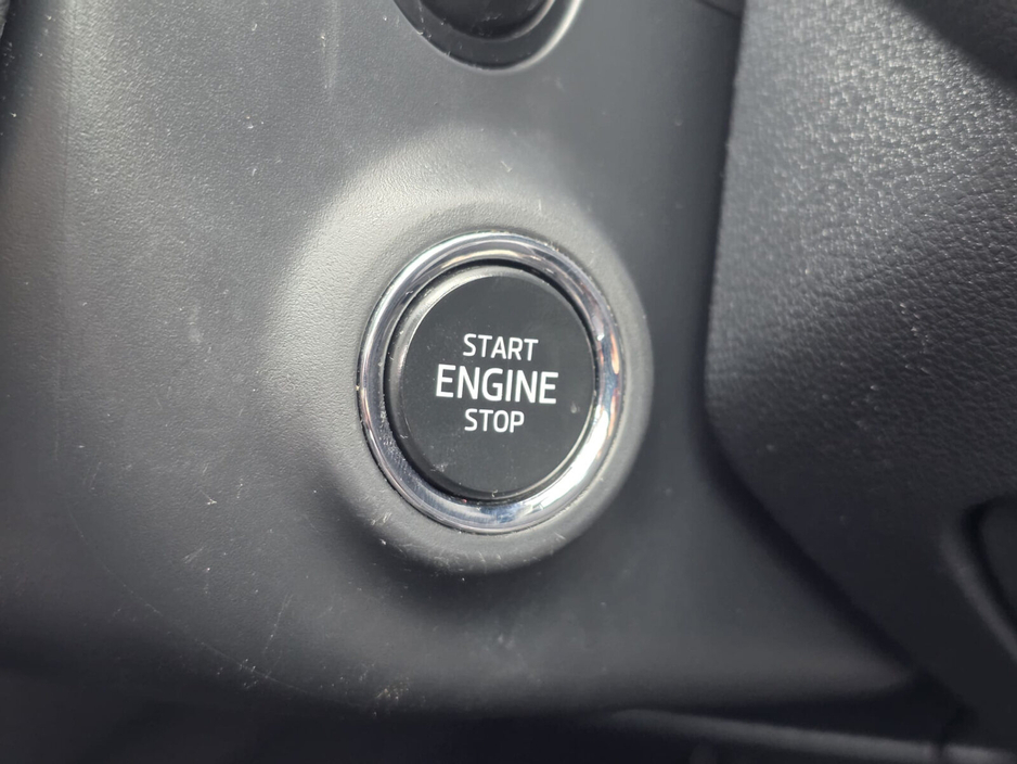 2021 Skoda Octavia - image 18