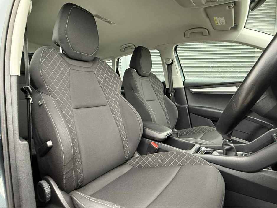 2021 Skoda Karoq AMBITION 2.0 TDI 115HP 5DR €25,250