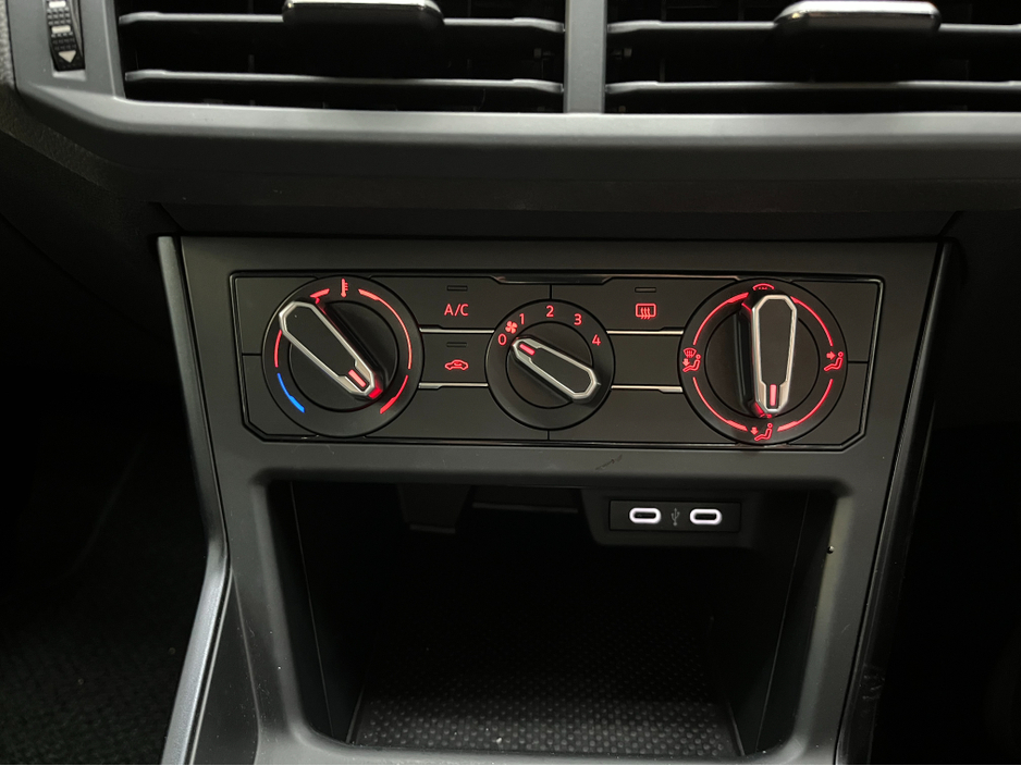 2021 Volkswagen Polo - image 16