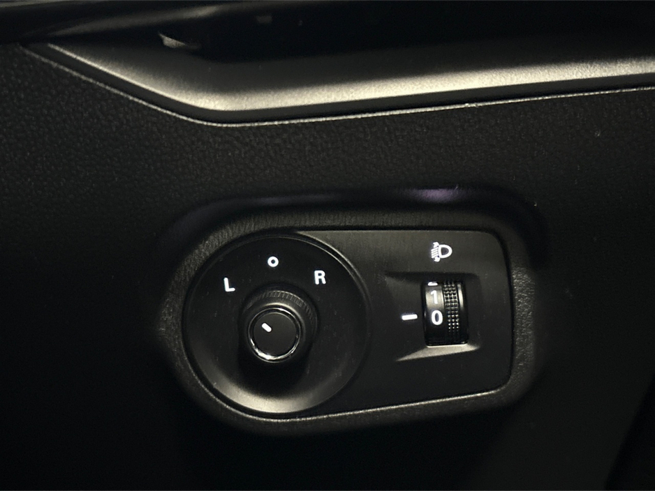 2024 MG 4 - image 23