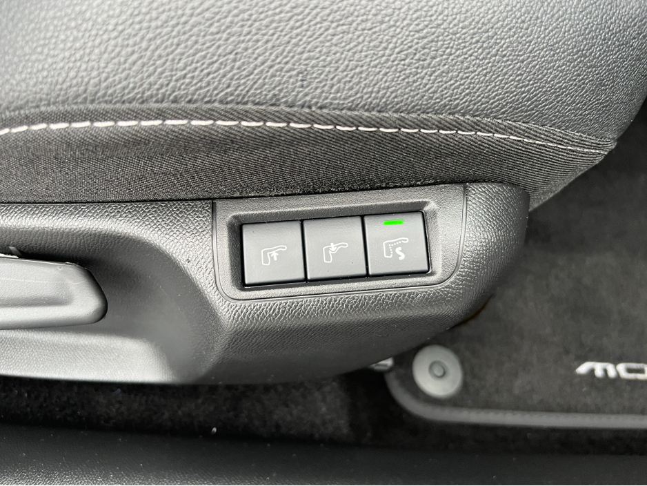 2024 Opel Mokka GS 1.2 PETROL AUTOMATIC //HEATED SEATS AND STEERING WHEEL//MASSAGE DRIVERS SEAT//REVERSE CAMERA//KEYLESS ENTRY//ADAPTIVE CRUISE CONTROL// €23,950