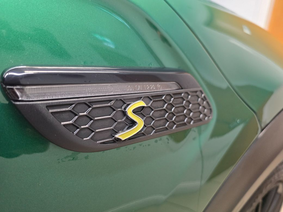 2024 MINI Cooper S - image 26