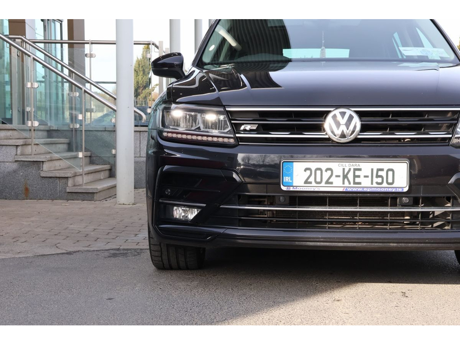 2020 Volkswagen Tiguan - image 3