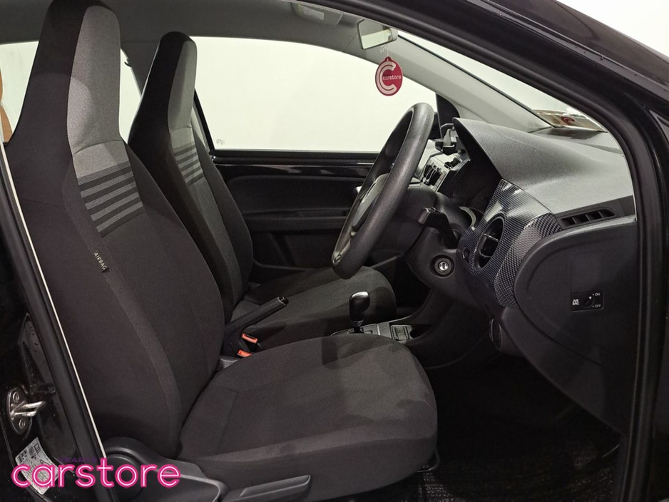 2017 Volkswagen up! 1.0 60BHP TAKE UP €11,480