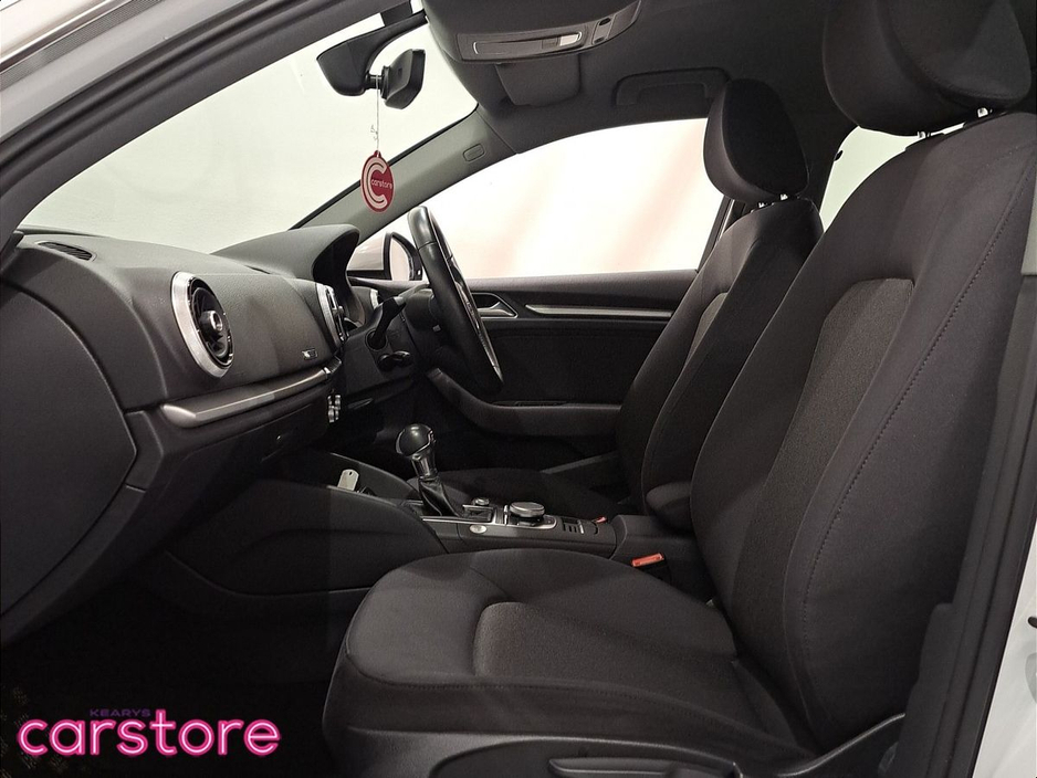 2017 Audi A3 1.4 TFSI €17,880