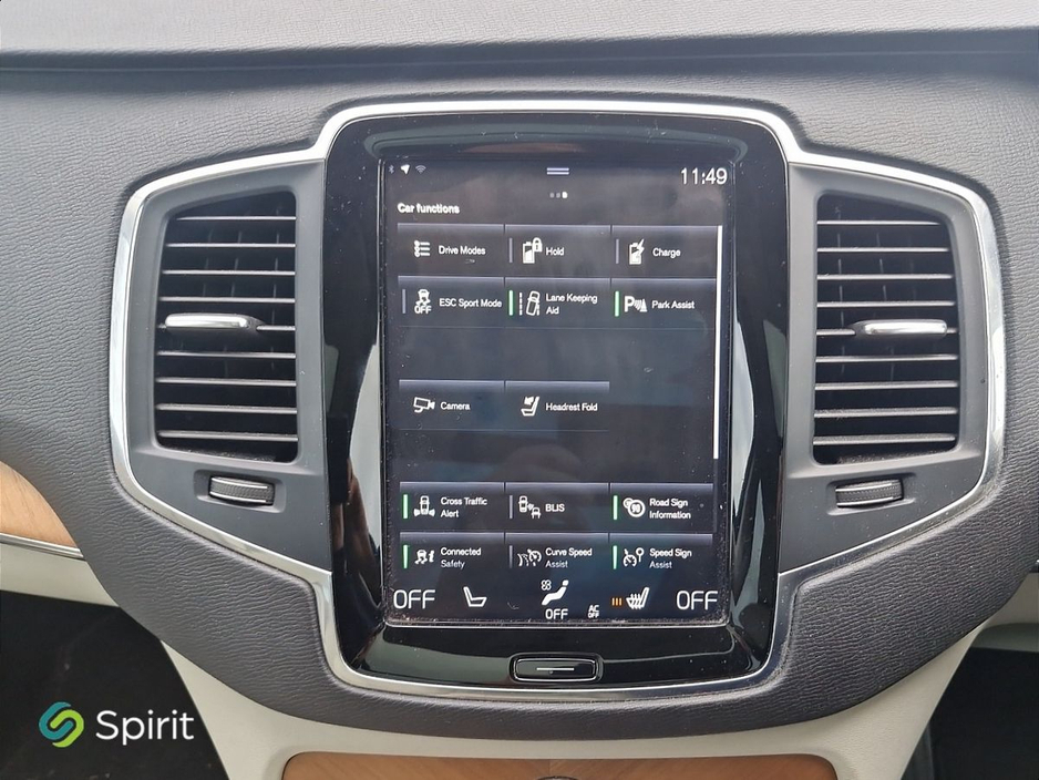 2022 Volvo XC90 - image 13