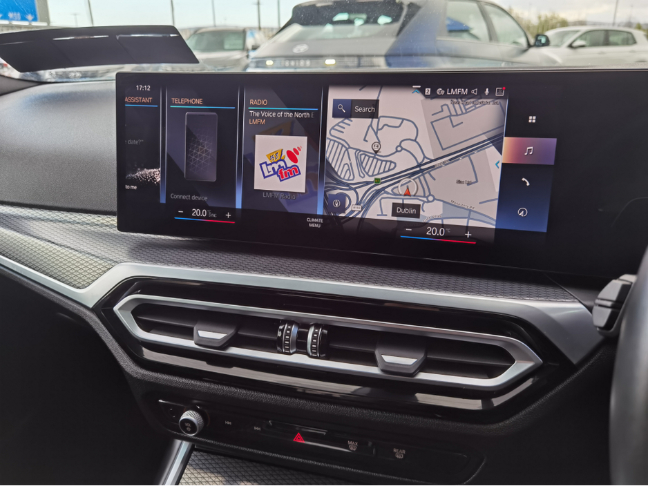 2022 BMW 3 Series - image 18