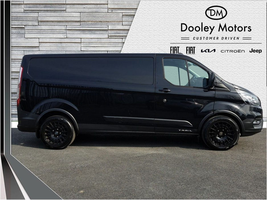2022 Ford Transit Custom - image 8