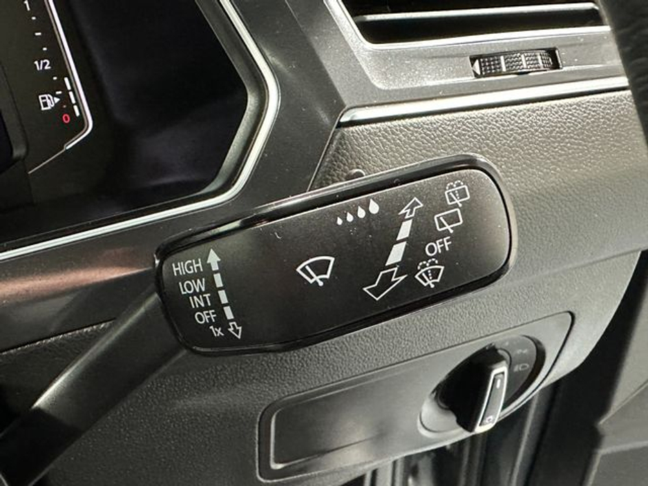 2023 Volkswagen Tiguan Allspace - image 19