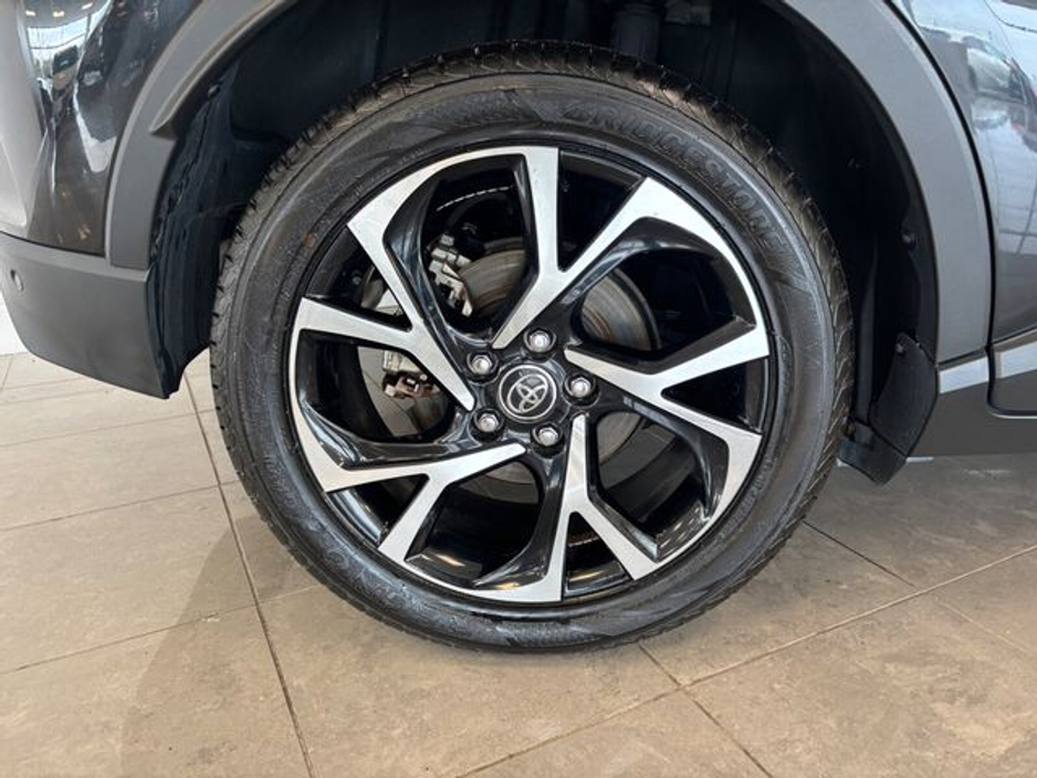 2017 Toyota C-HR 1.8 HYBRID LUNA SPORT €16,995