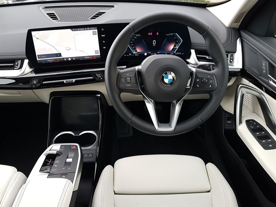 2026 BMW X1 - image 5