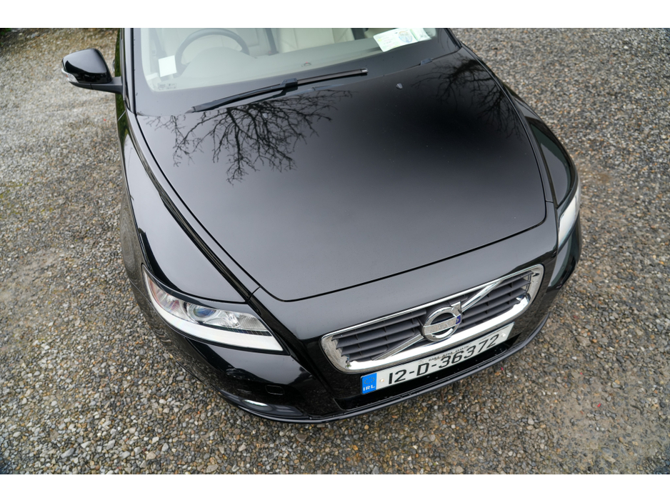 2012 Volvo V50 - image 16