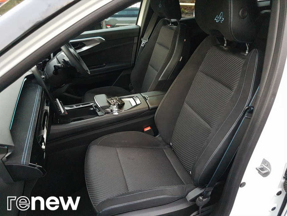 2025 Renault Austral - image 25