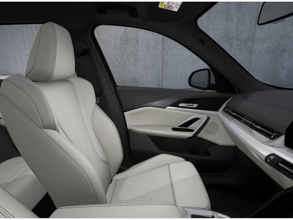 2026 BMW iX1 - image 4