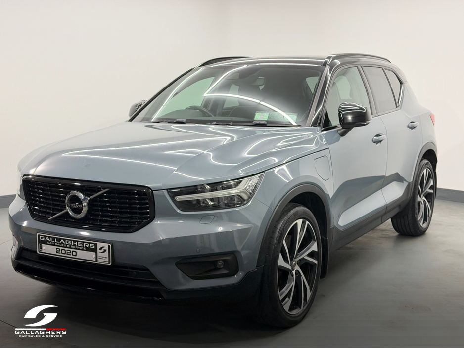 2020 Volvo XC40 - image 2
